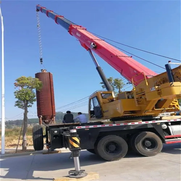 三明三元吊车租赁作业时的保养和维护