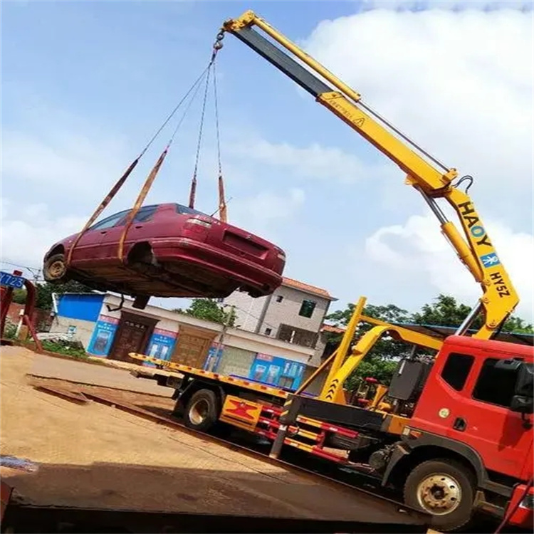 三明三元吊车吊汽车的正确方法